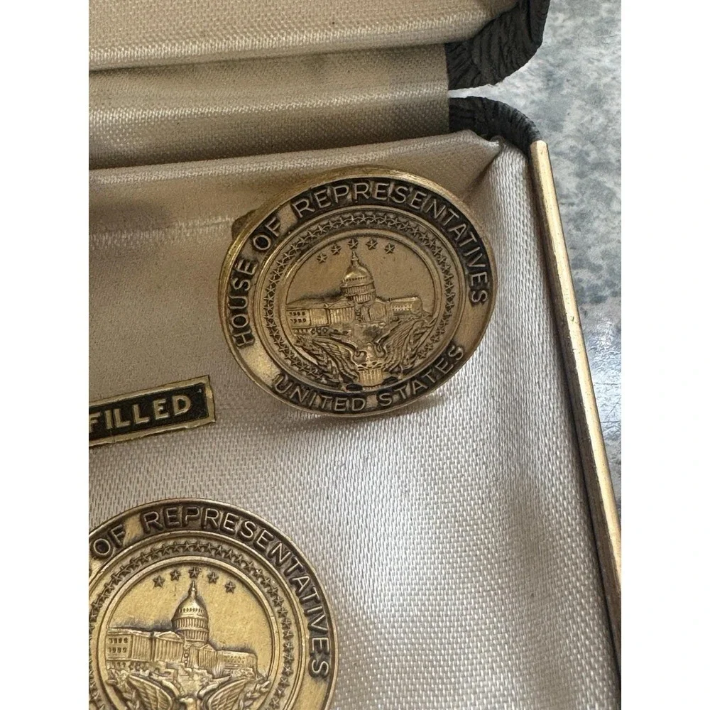 VINTAGE BOXED GOLD TONE HOUSE‎ OF REPRESENTATIVES 3 PC CUFFLINK SET BY ARTCRAFT